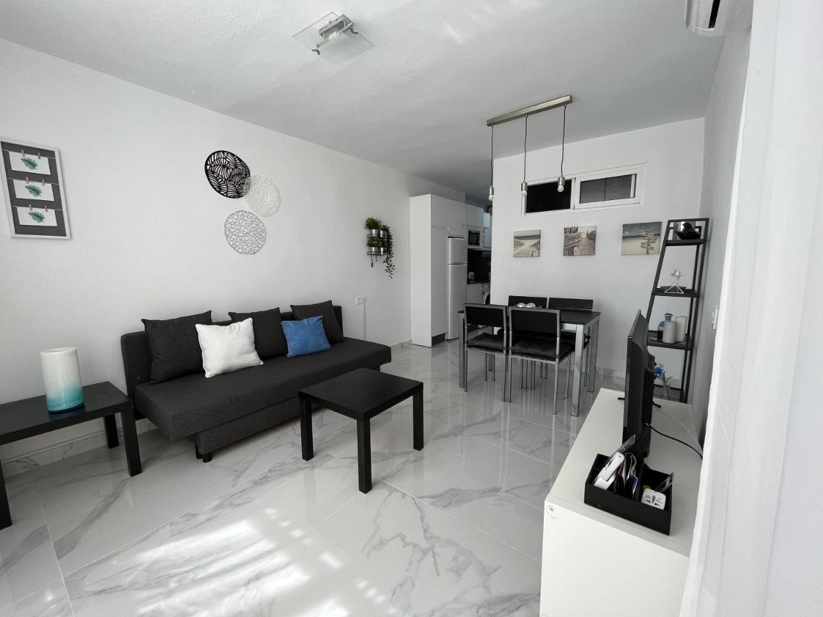 Apartamento Con Piscina Y Barbacoa Appartement La Cala Del Moral Buitenkant foto